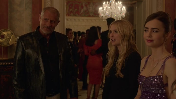 Emily_in_Paris_S02E02_WEBRip_x264-ION10_1412.jpg