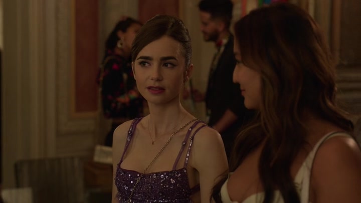 Emily_in_Paris_S02E02_WEBRip_x264-ION10_1419.jpg
