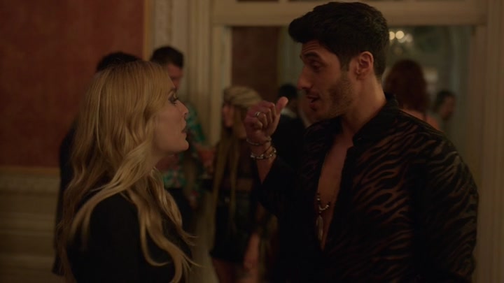 Emily_in_Paris_S02E02_WEBRip_x264-ION10_1420.jpg Emily_in_Paris_S02E02_WEBRip_x264-ION10_1420.jpg
