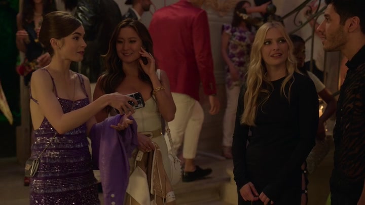Emily_in_Paris_S02E02_WEBRip_x264-ION10_1452.jpg Emily_in_Paris_S02E02_WEBRip_x264-ION10_1452.jpg