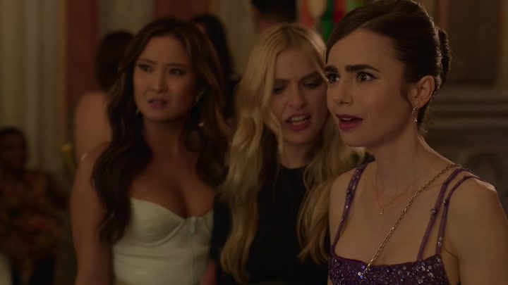 Emily_in_Paris_S02E02_WEBRip_x264-ION10_1496.jpg