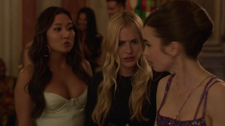 Emily_in_Paris_S02E02_WEBRip_x264-ION10_1498.jpg