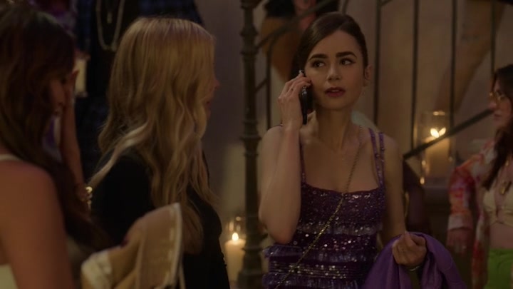 Emily_in_Paris_S02E02_WEBRip_x264-ION10_1501.jpg