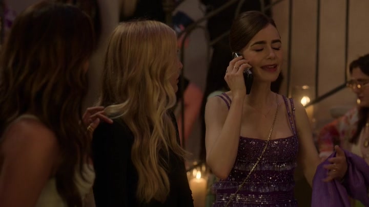 Emily_in_Paris_S02E02_WEBRip_x264-ION10_1530.jpg