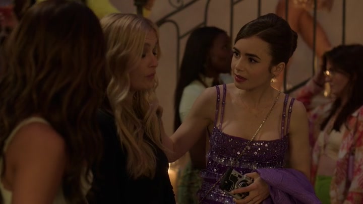 Emily_in_Paris_S02E02_WEBRip_x264-ION10_1544.jpg
