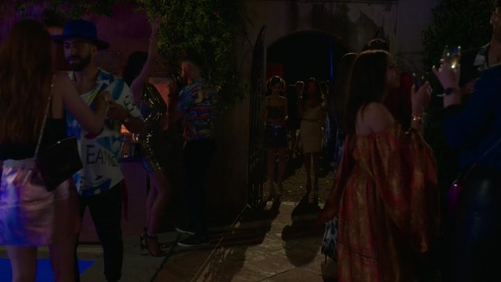 Emily_in_Paris_S02E02_WEBRip_x264-ION10_1589.jpg Emily_in_Paris_S02E02_WEBRip_x264-ION10_1589.jpg