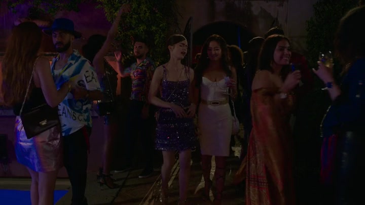 Emily_in_Paris_S02E02_WEBRip_x264-ION10_1600.jpg