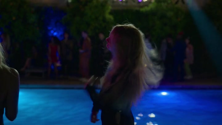 Emily_in_Paris_S02E02_WEBRip_x264-ION10_1615.jpg Emily_in_Paris_S02E02_WEBRip_x264-ION10_1615.jpg