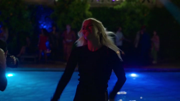 Emily_in_Paris_S02E02_WEBRip_x264-ION10_1616.jpg Emily_in_Paris_S02E02_WEBRip_x264-ION10_1616.jpg