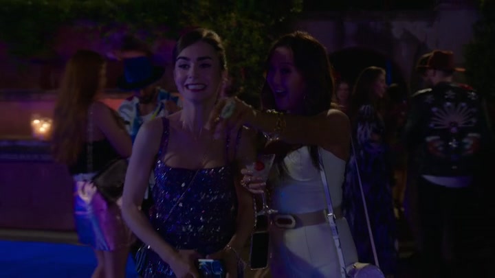 Emily_in_Paris_S02E02_WEBRip_x264-ION10_1620.jpg