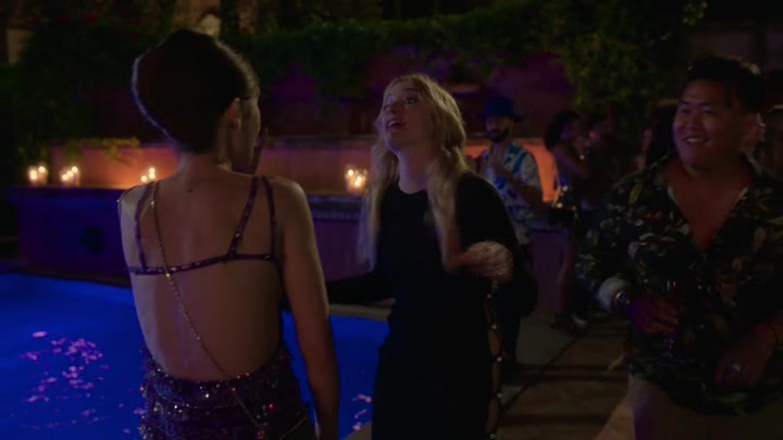 Emily_in_Paris_S02E02_WEBRip_x264-ION10_1636.jpg Emily_in_Paris_S02E02_WEBRip_x264-ION10_1636.jpg