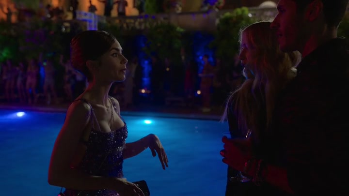 Emily_in_Paris_S02E02_WEBRip_x264-ION10_1695.jpg