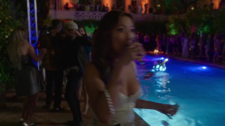 Emily_in_Paris_S02E02_WEBRip_x264-ION10_1771.jpg Emily_in_Paris_S02E02_WEBRip_x264-ION10_1771.jpg