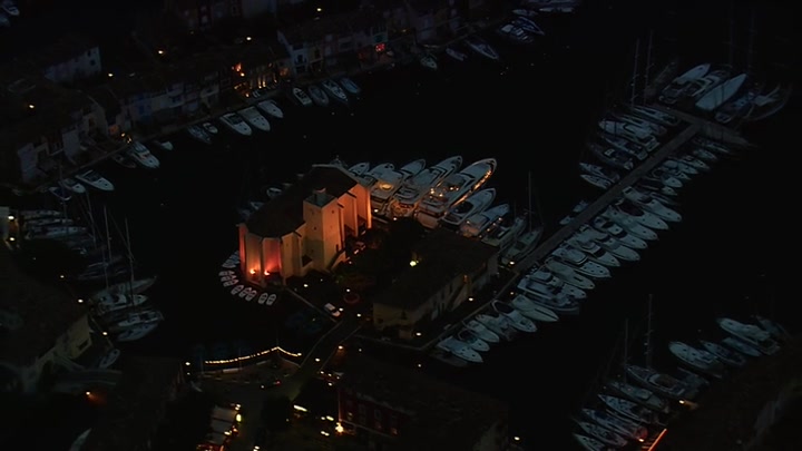 Emily_in_Paris_S02E02_WEBRip_x264-ION10_1773.jpg Emily_in_Paris_S02E02_WEBRip_x264-ION10_1773.jpg