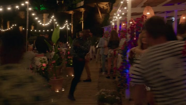 Emily_in_Paris_S02E02_WEBRip_x264-ION10_1785.jpg Emily_in_Paris_S02E02_WEBRip_x264-ION10_1785.jpg