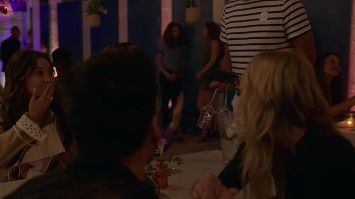 Emily_in_Paris_S02E02_WEBRip_x264-ION10_1803.jpg Emily_in_Paris_S02E02_WEBRip_x264-ION10_1803.jpg