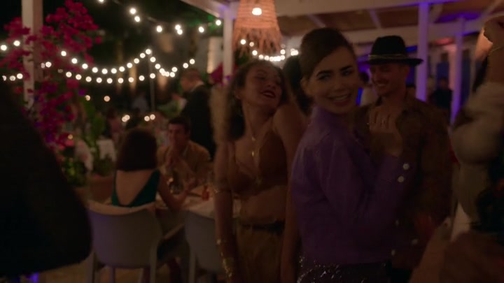 Emily_in_Paris_S02E02_WEBRip_x264-ION10_1838.jpg Emily_in_Paris_S02E02_WEBRip_x264-ION10_1838.jpg