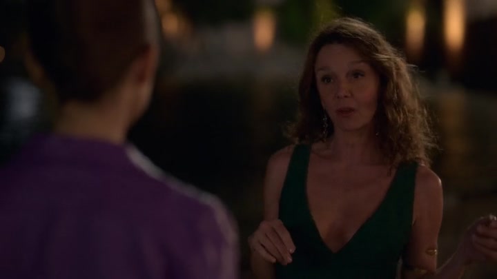 Emily_in_Paris_S02E02_WEBRip_x264-ION10_1881.jpg Emily_in_Paris_S02E02_WEBRip_x264-ION10_1881.jpg
