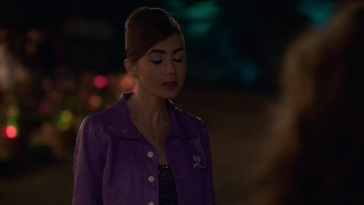 Emily_in_Paris_S02E02_WEBRip_x264-ION10_1900.jpg