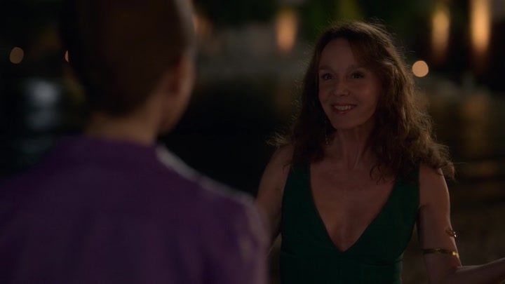 Emily_in_Paris_S02E02_WEBRip_x264-ION10_1922.jpg Emily_in_Paris_S02E02_WEBRip_x264-ION10_1922.jpg