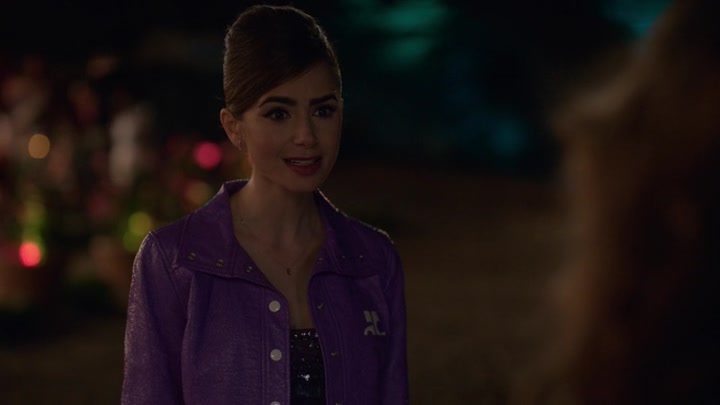 Emily_in_Paris_S02E02_WEBRip_x264-ION10_1925.jpg