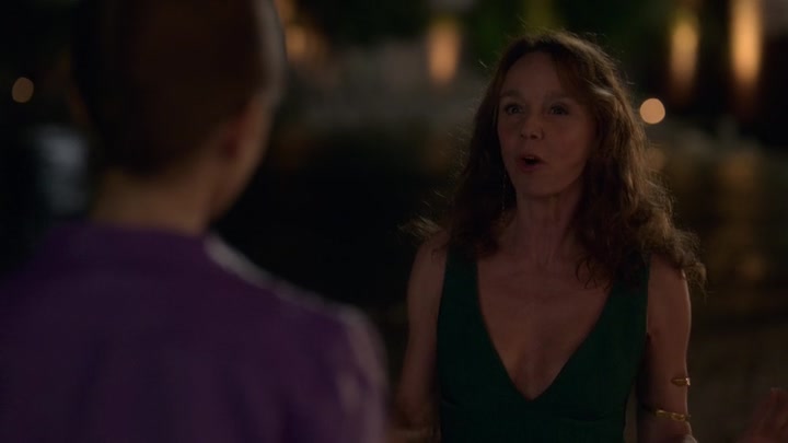 Emily_in_Paris_S02E02_WEBRip_x264-ION10_1930.jpg Emily_in_Paris_S02E02_WEBRip_x264-ION10_1930.jpg