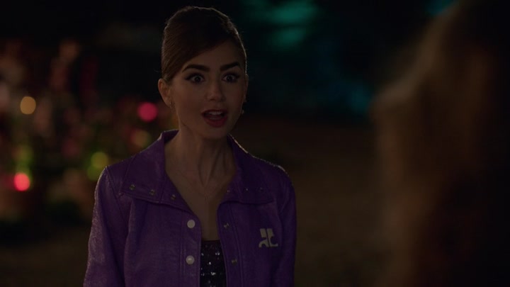 Emily_in_Paris_S02E02_WEBRip_x264-ION10_1956.jpg