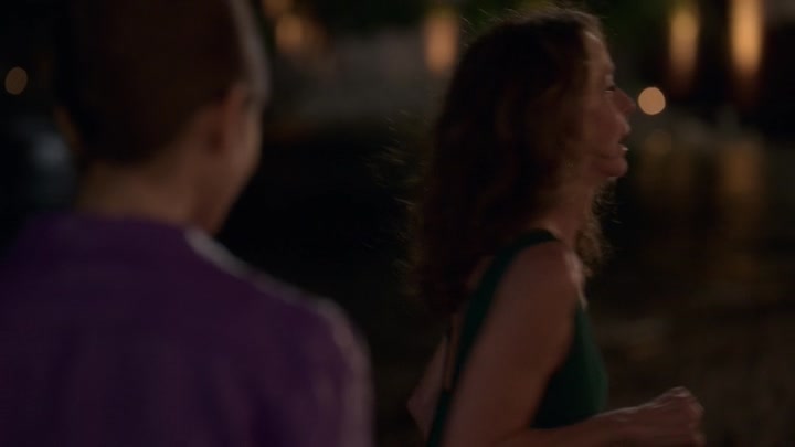 Emily_in_Paris_S02E02_WEBRip_x264-ION10_2014.jpg Emily_in_Paris_S02E02_WEBRip_x264-ION10_2014.jpg