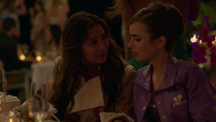Emily_in_Paris_S02E02_WEBRip_x264-ION10_2090.jpg