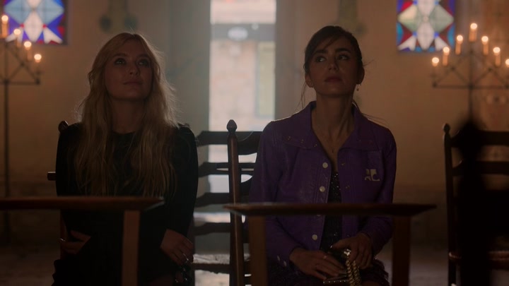 Emily_in_Paris_S02E02_WEBRip_x264-ION10_2250.jpg