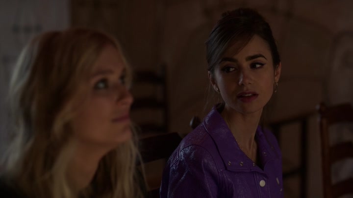 Emily_in_Paris_S02E02_WEBRip_x264-ION10_2302.jpg