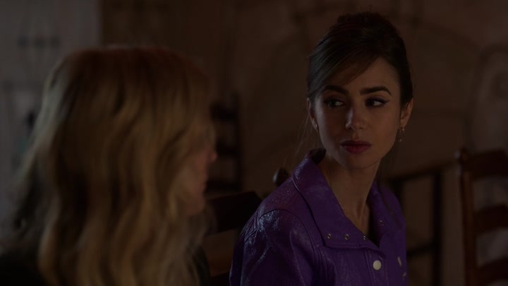 Emily_in_Paris_S02E02_WEBRip_x264-ION10_2305.jpg