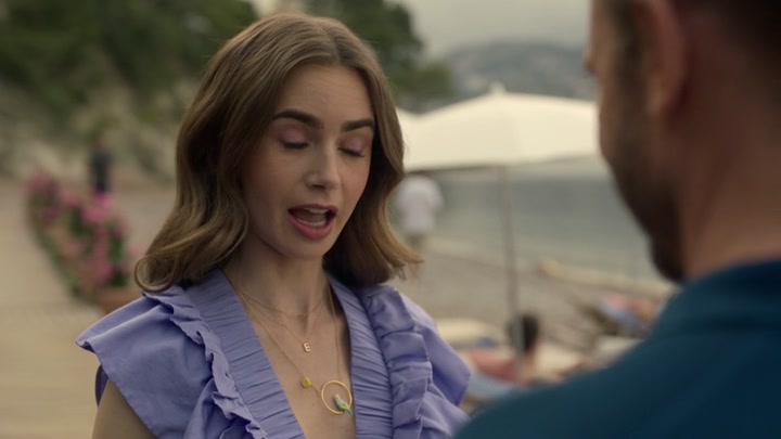 Emily_in_Paris_S02E02_WEBRip_x264-ION10_2462.jpg
