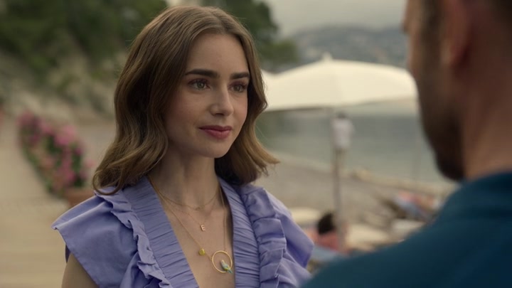 Emily_in_Paris_S02E02_WEBRip_x264-ION10_2478.jpg