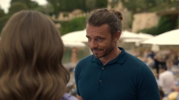 Emily_in_Paris_S02E02_WEBRip_x264-ION10_2518.jpg Emily_in_Paris_S02E02_WEBRip_x264-ION10_2518.jpg