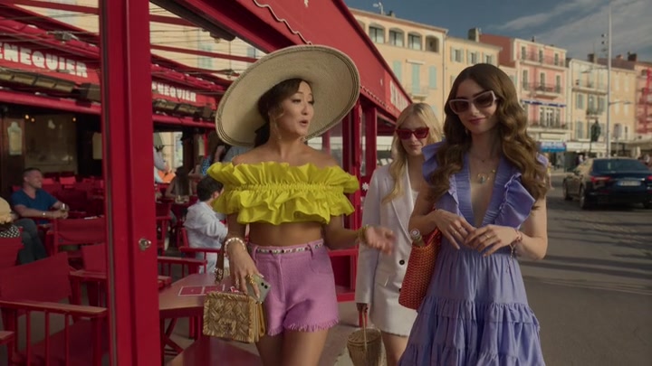 Emily_in_Paris_S02E02_WEBRip_x264-ION10_2560.jpg