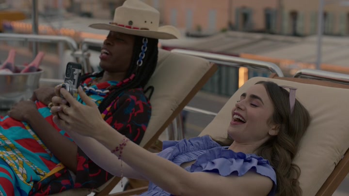 Emily_in_Paris_S02E02_WEBRip_x264-ION10_2722.jpg Emily_in_Paris_S02E02_WEBRip_x264-ION10_2722.jpg