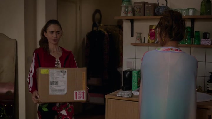 Emily_in_Paris_S02E03_WEBRip_x264-ION10_0051.jpg Emily_in_Paris_S02E03_WEBRip_x264-ION10_0051.jpg