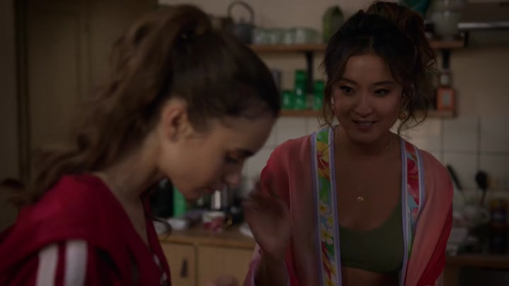 Emily_in_Paris_S02E03_WEBRip_x264-ION10_0084.jpg Emily_in_Paris_S02E03_WEBRip_x264-ION10_0084.jpg