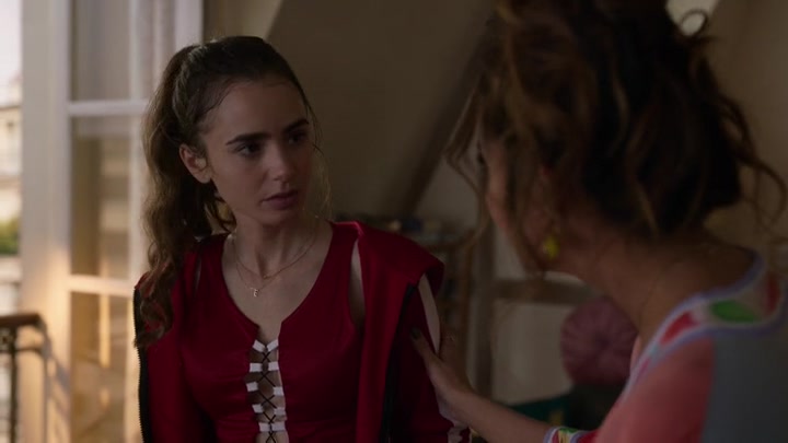 Emily_in_Paris_S02E03_WEBRip_x264-ION10_0096.jpg