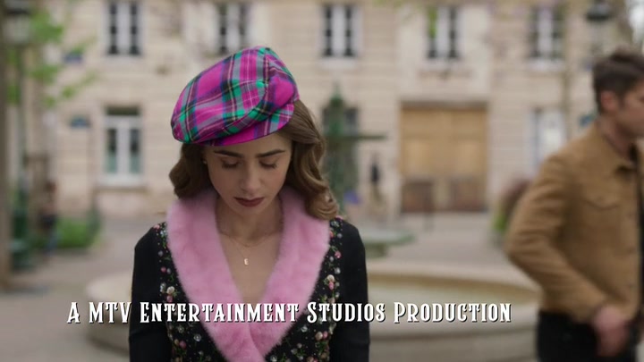 Emily_in_Paris_S02E03_WEBRip_x264-ION10_0276.jpg