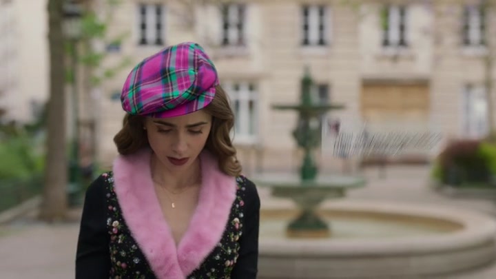 Emily_in_Paris_S02E03_WEBRip_x264-ION10_0277.jpg