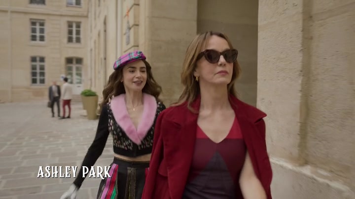 Emily_in_Paris_S02E03_WEBRip_x264-ION10_0342.jpg