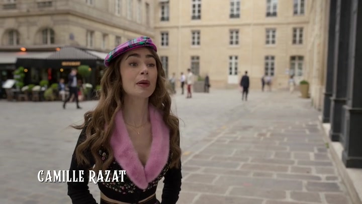 Emily_in_Paris_S02E03_WEBRip_x264-ION10_0370.jpg