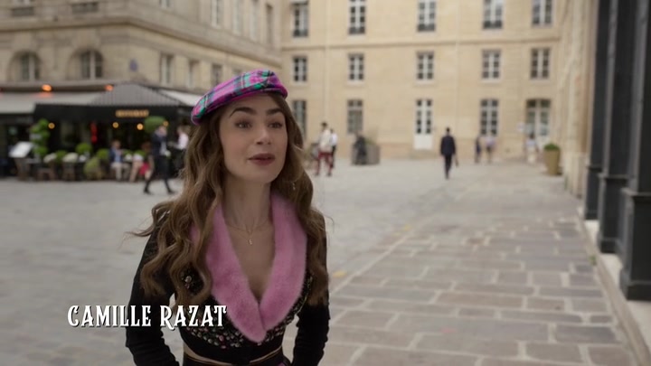 Emily_in_Paris_S02E03_WEBRip_x264-ION10_0371.jpg