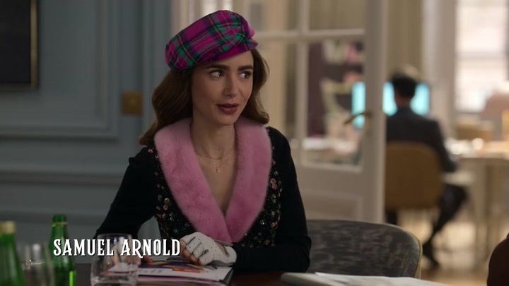 Emily_in_Paris_S02E03_WEBRip_x264-ION10_0388.jpg