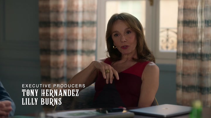 Emily_in_Paris_S02E03_WEBRip_x264-ION10_0456.jpg