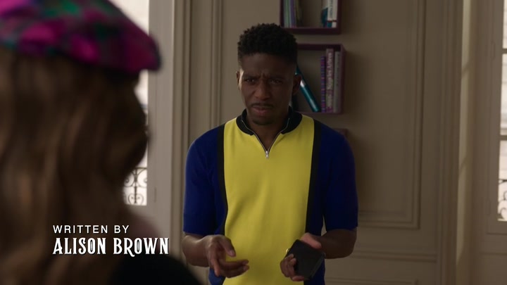 Emily_in_Paris_S02E03_WEBRip_x264-ION10_0482.jpg