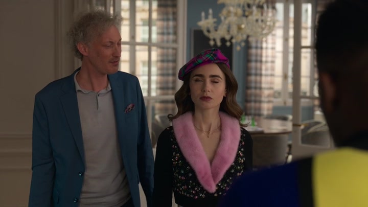 Emily_in_Paris_S02E03_WEBRip_x264-ION10_0518.jpg