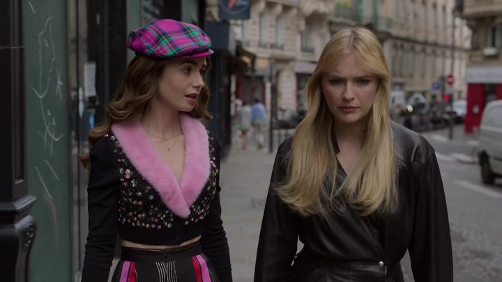 Emily_in_Paris_S02E03_WEBRip_x264-ION10_0935.jpg